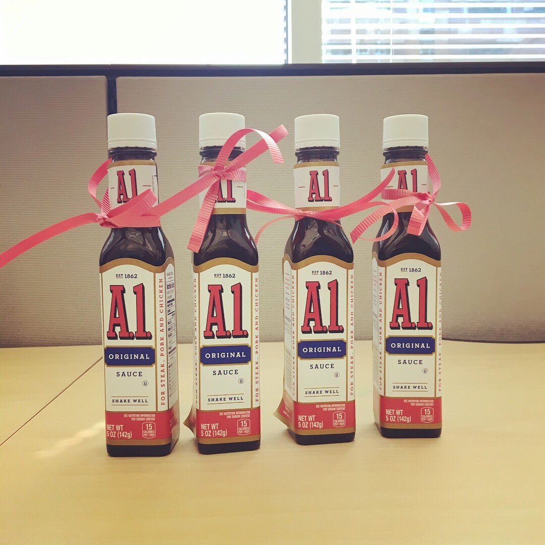 Pariveda_ATL's tweet image. Sarah&apos;s gift giving...👌💯👇