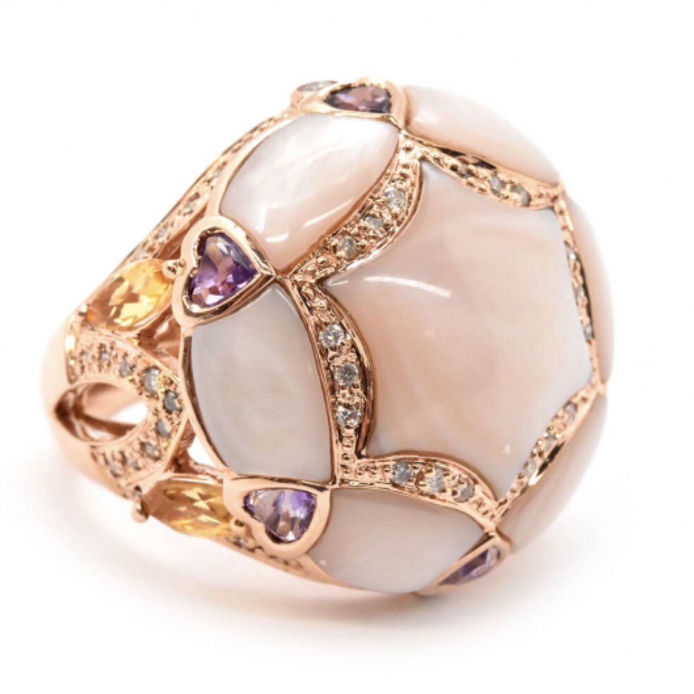 Friday Love 💜 #shopwatchlink #shopjewelry #jewelry #rings #cocktailrings #fridaynightfashion #rosegold #topaz #amethyst #motherofpearl