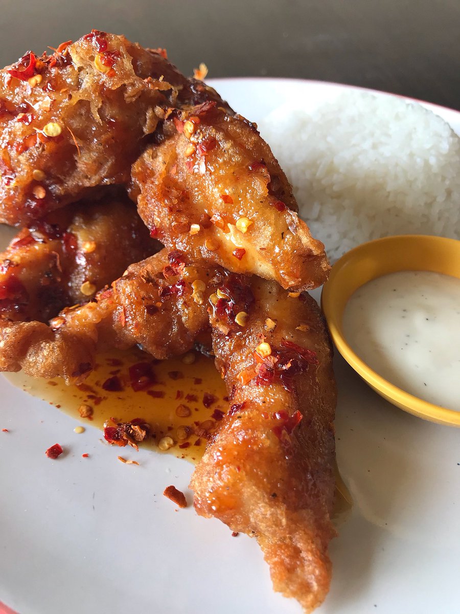 ChubbyChickenPH's tweet photo. A little (chicken) strips tease to start the weekend!!🐔🙊😂🍗❤️ #chubbychicken #katipunan #weekend #admu #upd #miriam #ischam #cca https://t.co/deHT9eaebd