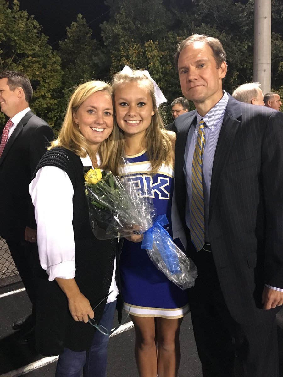 JChadHatmaker's tweet image. So proud to escort @Abbyhatmaker for homecoming her senior year. Beautiful inside and out!