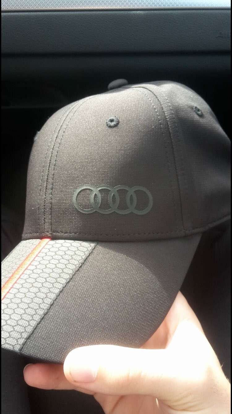 Amsterdman on X: La nouvelle casquette #audi elle pete le score il me la  faut  / X