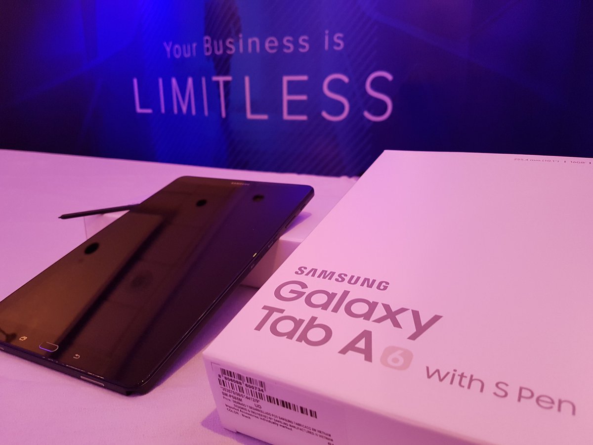 BTC242's tweet photo. The BTC Fam is at #FantasticFridays with all of the newest devices to make your business limitless!
#BTCLimitless #BTCBusiness https://t.co/mIalQxRwhZ