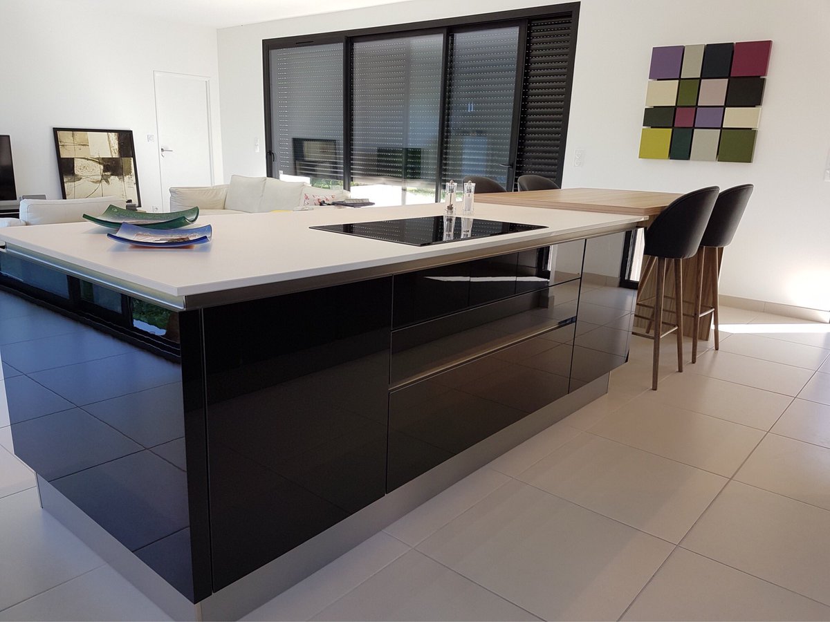 HackerTlse's tweet photo. Encore un #projet #cuisine #Hacker #black #ilot #pando #dekton  #led #design #toulouse #bois #neff @Dekton @PandoCampanas @PandoFrance https://t.co/DifvTnc4HV