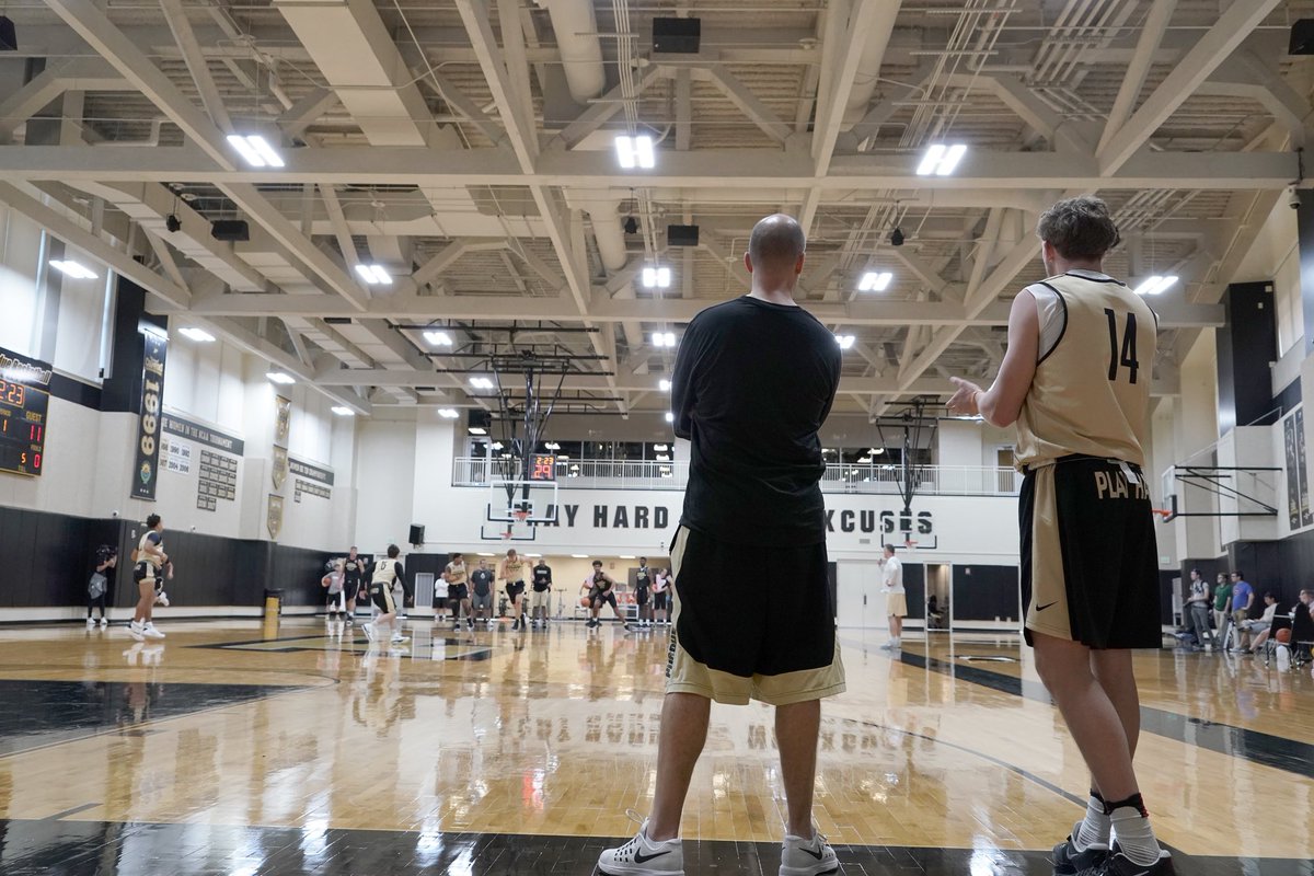 BoilerBall's tweet photo. #Purdue began its #B1G title defense today. Photos, video &amp; Coach Painter talking about the NCAA news. 

🎥 📸 🎙 ⤵️
🔗 https://t.co/3v9SmB1jbW https://t.co/DQeveX5YvM