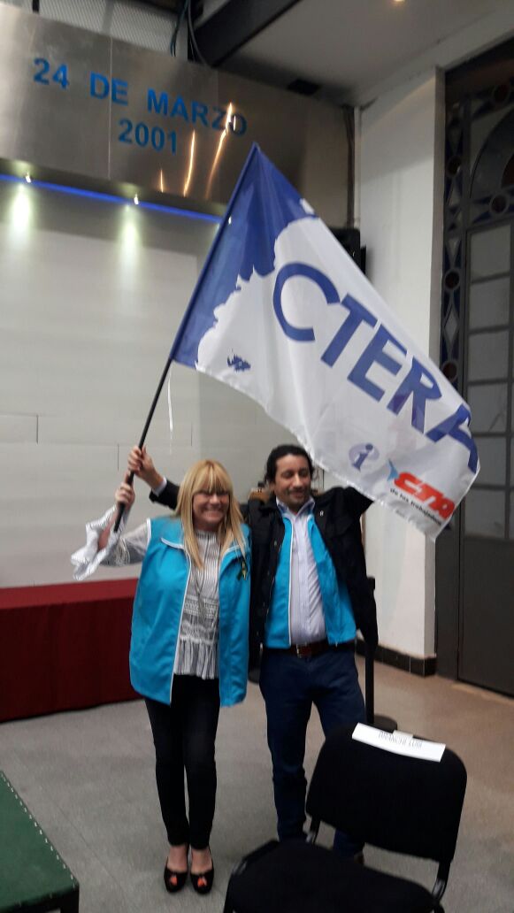 Laura_Noremberg's tweet photo. @mariluleverberg @grillo141  #Compromiso #Fortaleza y #Defensa de la #EducPublica  y #Derechos De Los Trabajadores de la Educación 💪💪💪 https://t.co/yIVaLCZHdP