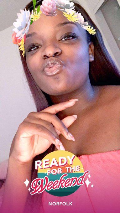 Watch amoreeee✨'s leaked NSFW photo on TwXstars