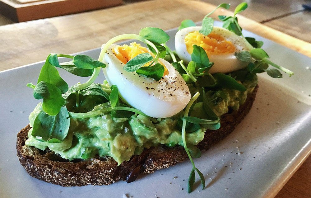 runnersworld's tweet photo. Start your morning off with this nutritious (and yes, trendy) breakfast. https://t.co/NiwLSxwYg4 https://t.co/R70w0WF5Af