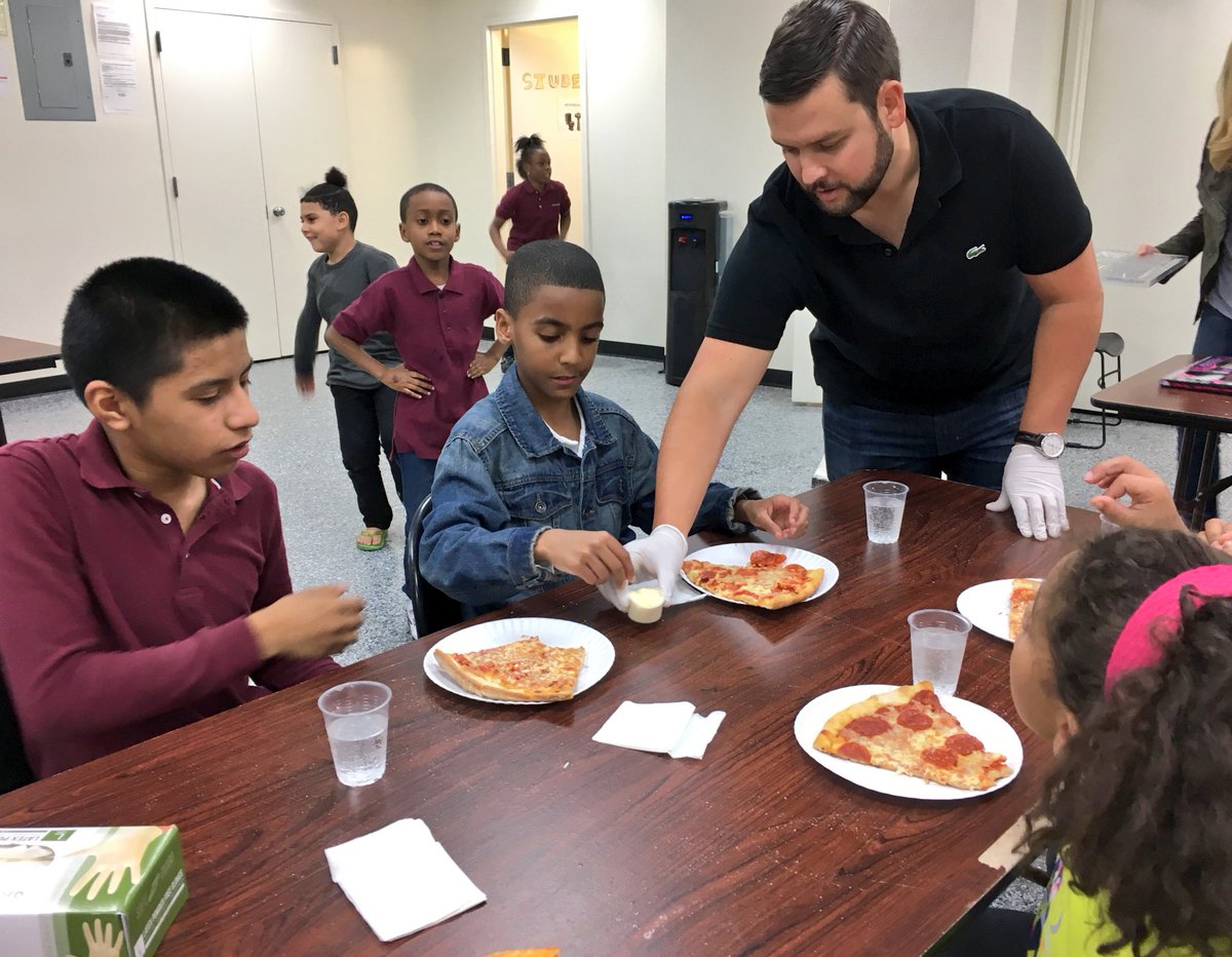 WINNYC_ORG's tweet photo. #WinAssociates helped our kids start the school year just right! #backtoschool! #pizzaparty #emojis #jenga #school supplies #artsandcrafts https://t.co/yyAo6zAAVI