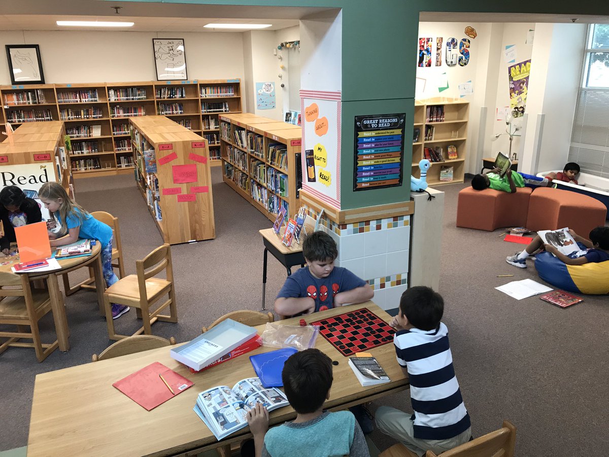 legitmrswhitt's tweet image. This ain't your momma's library! (Unless your mom was totally awesome of course) @AshleyElem #probsolving #freereading #multitasking