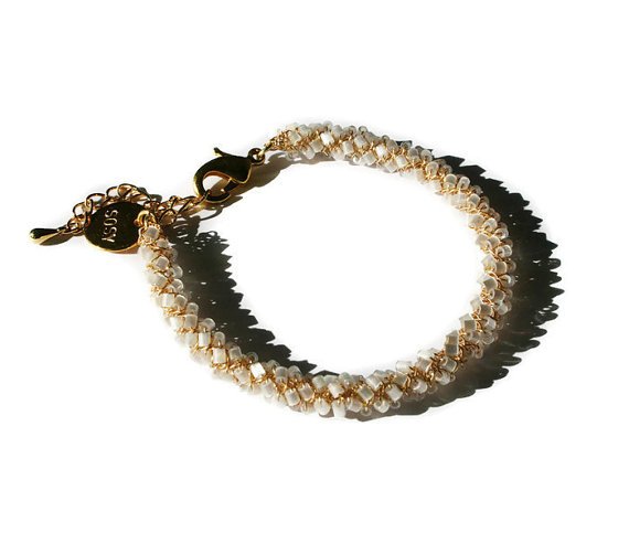 sosygallery's tweet photo. Seed bead bracelet, #boho beaded dainty gold stacking bracelet, wire #crochet #jewelry #etsy #epiconets... #handmade https://t.co/WoUzg1x9OT https://t.co/c2E715zaIT