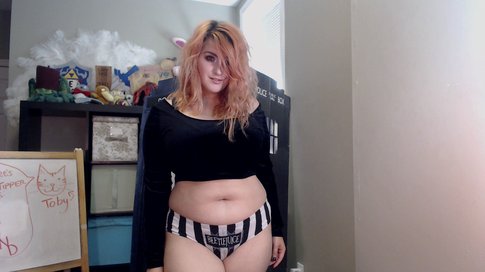 1 pic. We're going to have some fun with Tip Roulette tonight which means lots of PRIZES!! Come win some stuff! ;) https://t.co/mp8SXn1mor https://t.co/mPF5yzwVeP