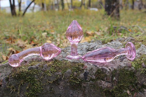 Godildaddy's tweet photo. #Godildaddy presents these #Glassdildos to you! Always made new for your enjoyment str8 from Russia.#Handcrafted #Heatplay #Coolplay #Dildo https://t.co/REotl4PmE0