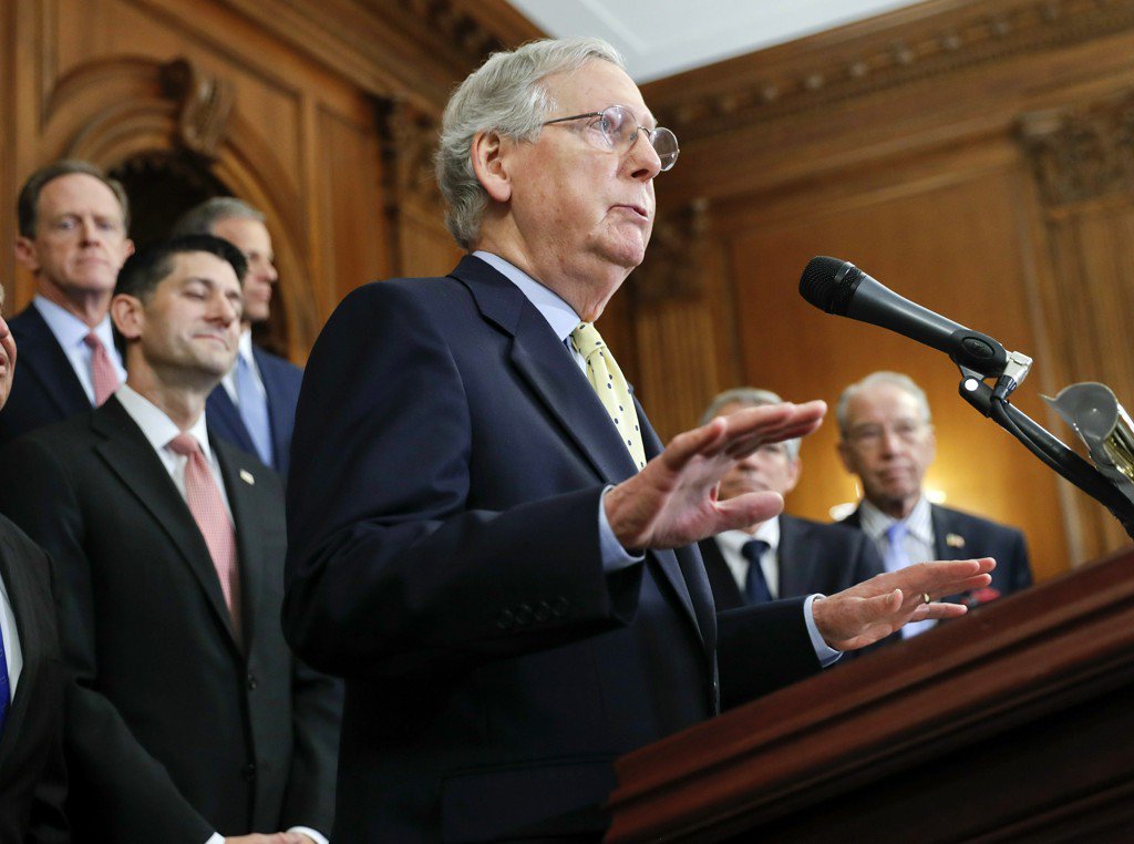 thinkprogress's tweet photo. Provision buried in new Senate budget resolution is a major blow to transparency https://t.co/jRn6NaiSNF https://t.co/sLd953QPxm
