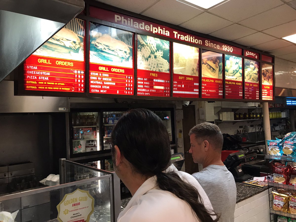 Pardee_Time's tweet photo. The @UHCougarFB radio crew has arrived in Philadelphia. First stop: #Abners Cheesesteaks w/@KevinEsch1 @JeremyBranham and SuperDave Obert https://t.co/1Eu0U2BLp5