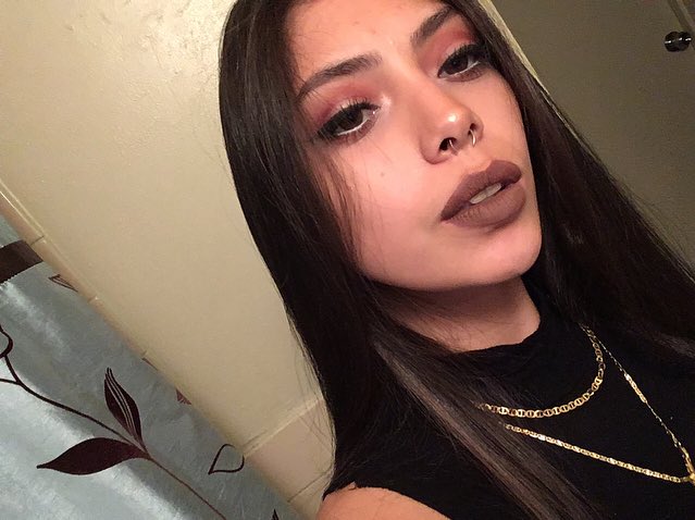 steaksauce_a's tweet photo. idk what light makeup is ๐คฆ๐ฝโโ๏ธ i wasnโt supposed to look so glam but whatevs ๐ lemme go get maself a hunny tni #jk #imgud https://t.co/Tg24f3NbaC