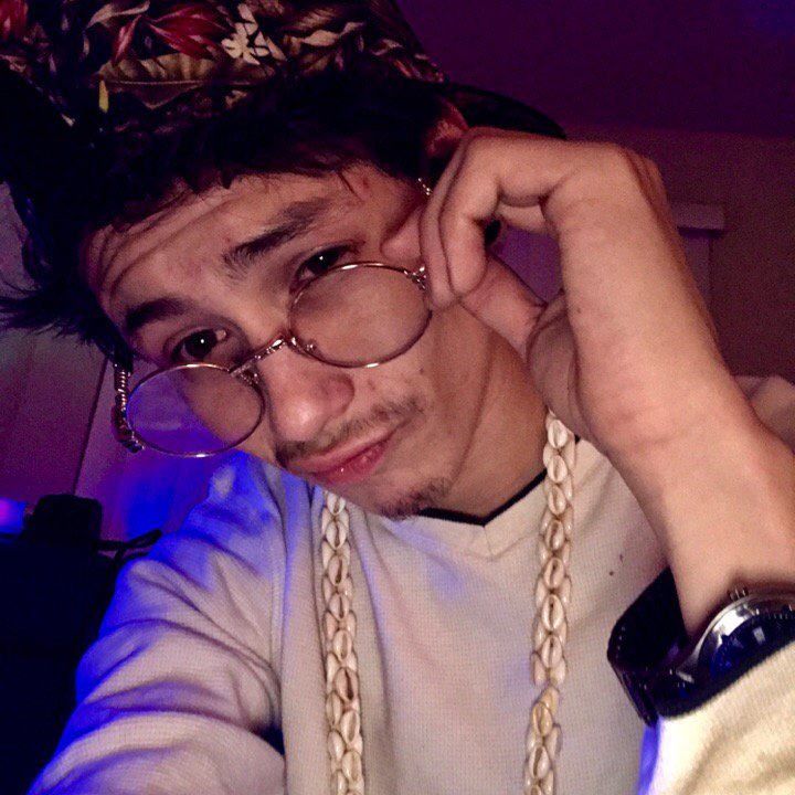 2High4Life_Tv's tweet photo. MakeinDreamsReality #Music #Singing#Liveme 2HIGH4LIFE🔱JËDÎ: https://t.co/hgQzcCl92g https://t.co/8ACWzGALT6