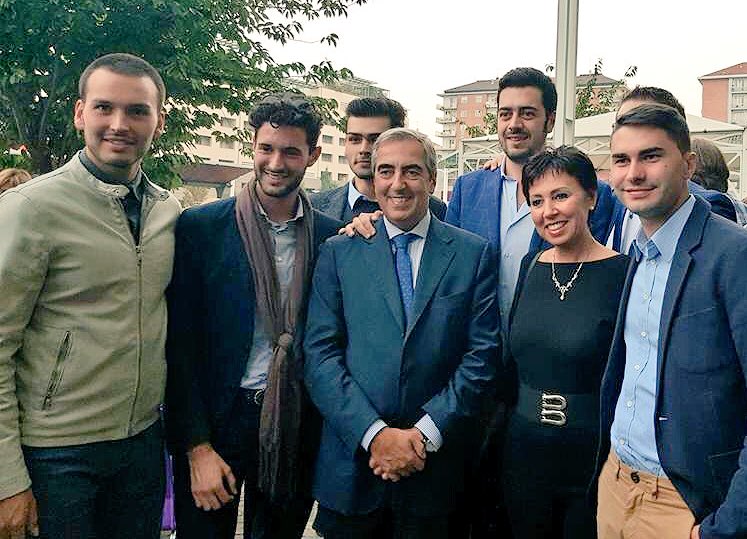 fi_giovani's tweet photo. Parte il #WaAzzurro con le iniziative di #Torino #Bologna e #Cosenza! #Sicurezza #Territorio #Programmi #AvantiTutta 🇮🇹! @AngieCalabria https://t.co/jFpZ54HfR4