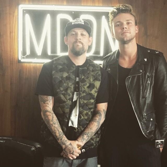 best ashton pics (@bestashtonpics) on Twitter photo 