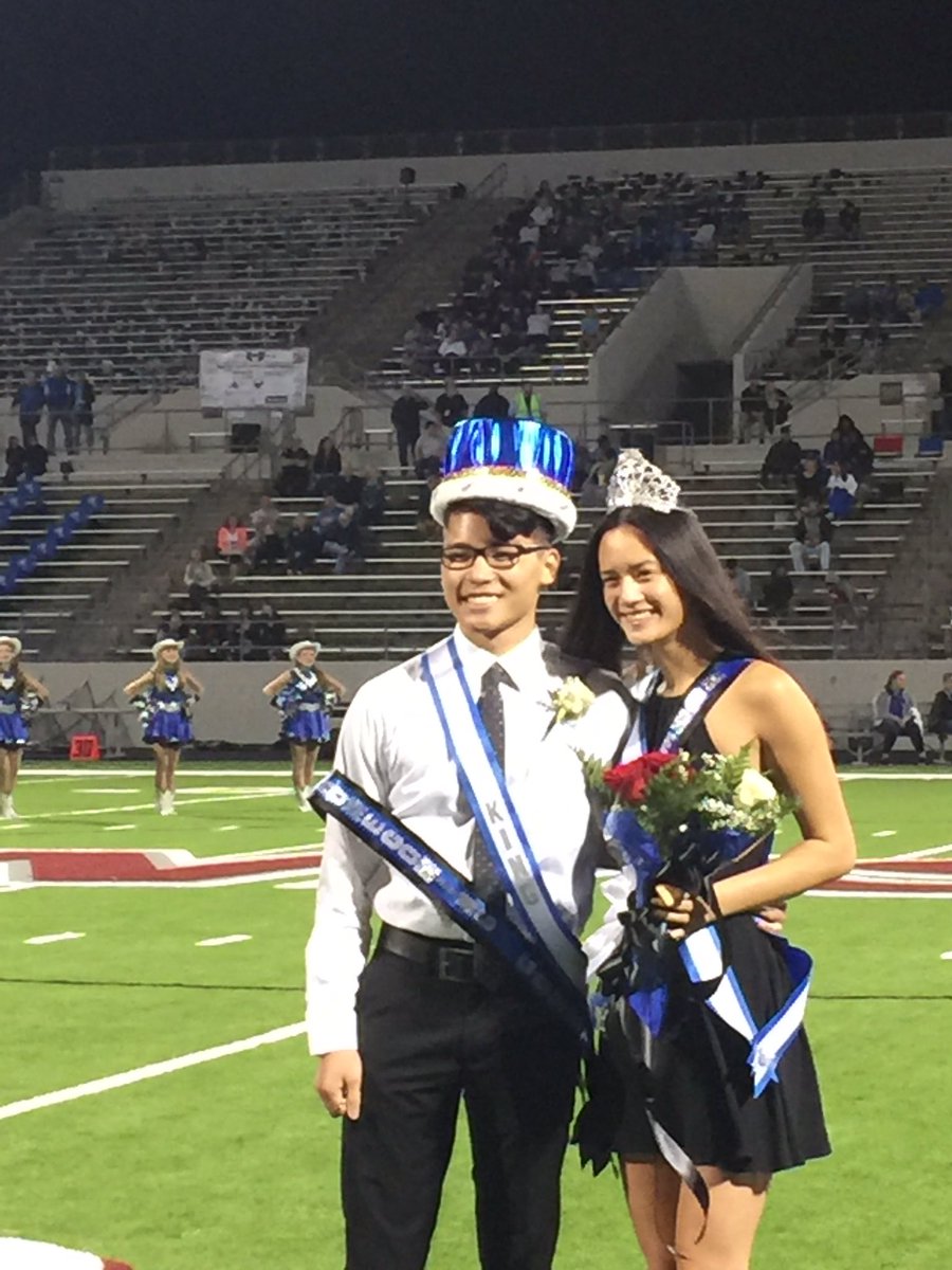 WeAreByronStuCo's tweet photo. Congrats to Logan Cornejo and Maxine Nguyen for being our 2017 Homecoming King and Queen! #WickedHoCo17 @ByronNelsonHigh @bnclassof2018 https://t.co/NwAdCIJ9ka