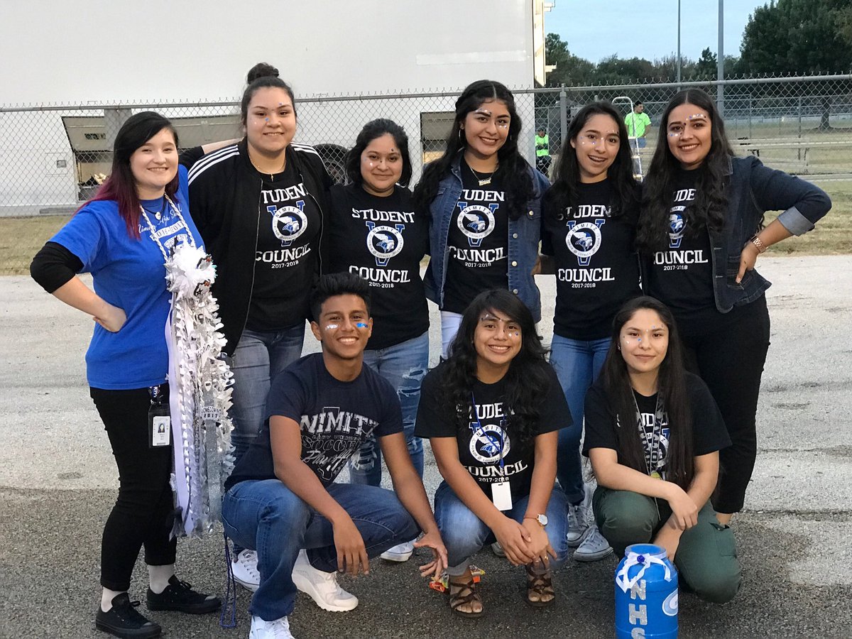 NimitzStuco2018's tweet photo. Homecoming Game! #NimitzNation 🏈 https://t.co/dsY597Sbub