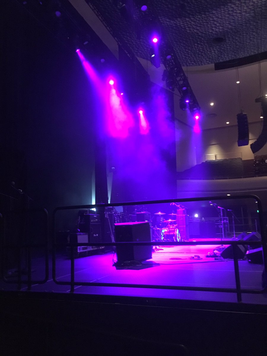 spinesisblog's tweet photo. @GlamSkanks @adamaofficial  Gettin' ready to throw down. #sfmasonic #antmusic https://t.co/5oNEwYWYI0