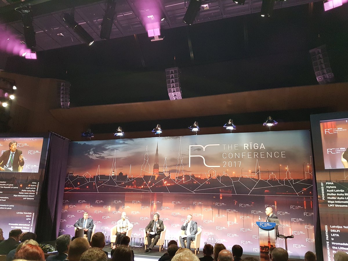 AlinaToporas's tweet photo. Debate on Russia's role in the international arena #RCFLF #RigaConf17 https://t.co/aZLil305jy