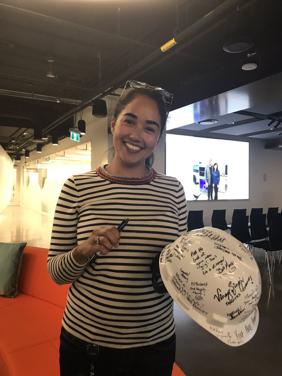 rebeccayu's tweet photo. @breannehalyk @mneziol @melindarichter @chelsbells4 @DFBarreto_ @haroon_hiba @kdsimonetti @ShaminDewsi @jj_desai Well wishes on #JLABSToronto hard hats and my construction boots #ThatsHowItAllStarted https://t.co/9OHC6weEvr