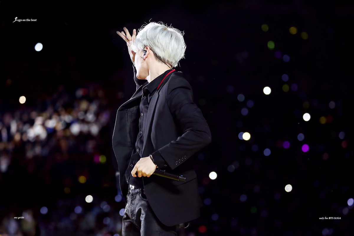 sugaonthebeat39's tweet photo. 170929 창원 케이팝페스티벌 #SUGA #슈가 #민윤기
Soon, you'll find that it's your time to fly. https://t.co/N6BXRgmxIX