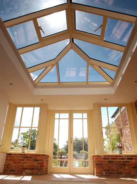 RoomOutside's tweet photo. Find out how #RoomOutside can improve your space, your light, AND #HouseValue https://t.co/kqz7b4XIiS #Conservatory https://t.co/4HgzTl6HRE