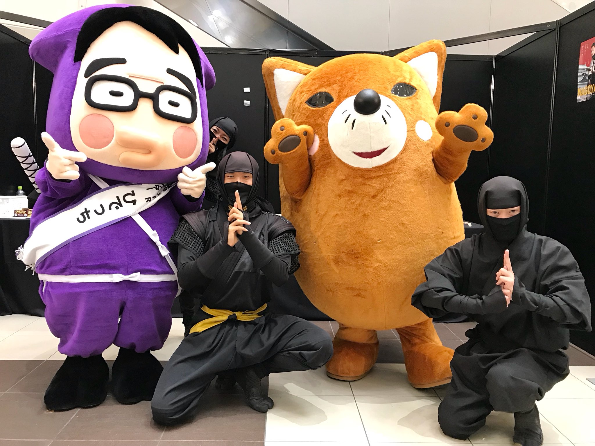 ট ইট র 公式 徳川家康と服部半蔵忍者隊 Hattori Hanzo And The Ninjas 愛知 名古屋の観光物産展 愛知県 観光prキャラクター ひでっち 殿 名古屋市 マスコットキャラクター はち丸 殿 豊川いなり寿司 キャラクター いなりん 殿と 夕方まで