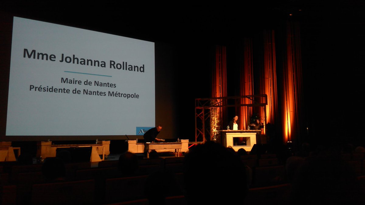 DominikAbbas's tweet photo. "Les associations travaillent au quotidien, au plus proche des habitants de @nantesfr , c'est aussi ça l'esprit nantais"
Forum #Assos2017 https://t.co/bEc1WQThNr