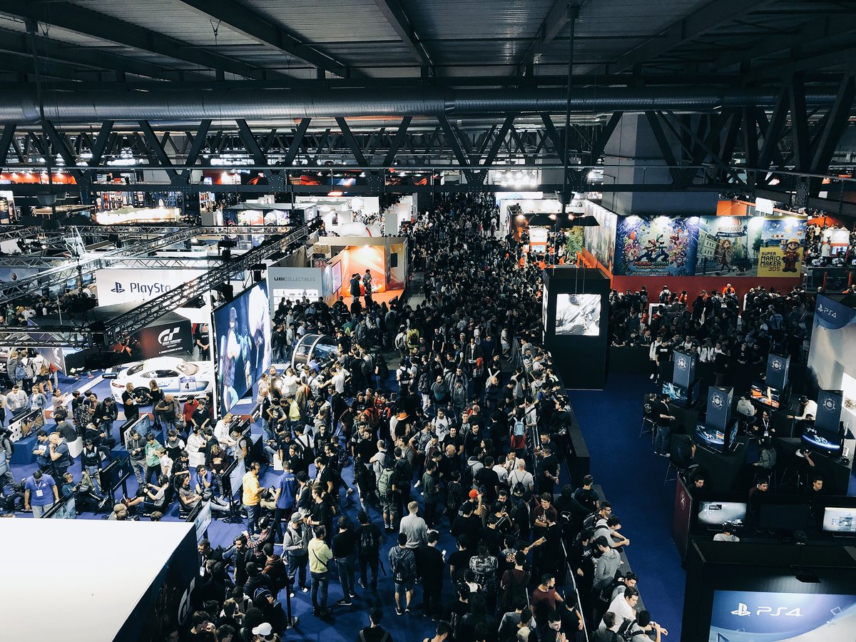 MilanGamesWeek's tweet photo. Oggi #MGW17 rinizia così... 🔥 https://t.co/Ng7aYP84BE