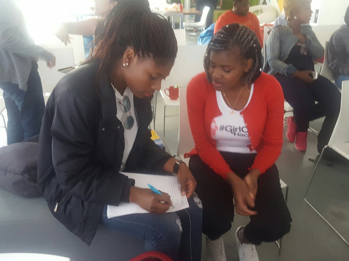 GirlCode_za's tweet photo. It's time for our groups to do an Elevator Pitch on random items using the 6 C's. #GCWorkshopseries #ElevatorPitching https://t.co/vRkTpRQ1s1