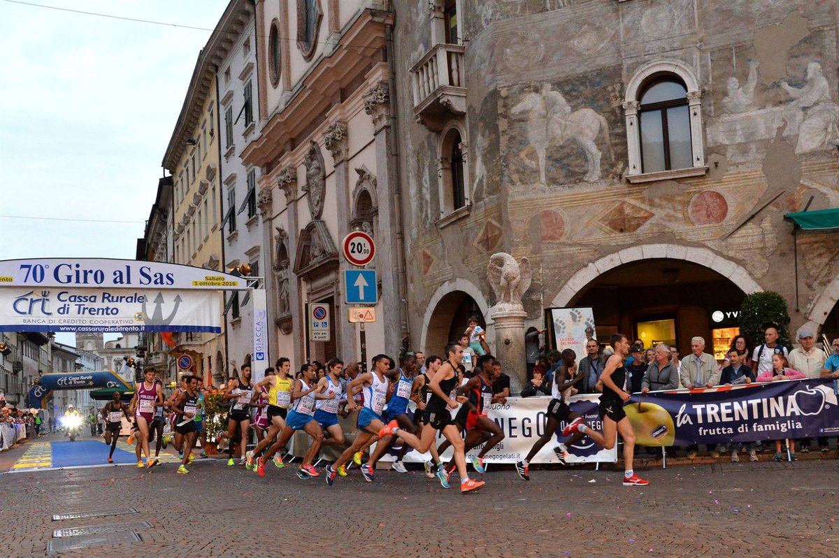 comunetn's tweet photo. #GiroalSas di oggi: attenzione ai divieti in città per tutto il pomeriggio @TrentoRunning  https://t.co/tMQDsOuurx https://t.co/WX46lUMqsc