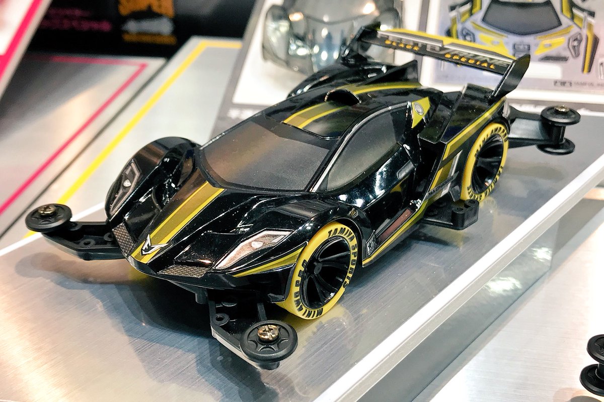 ミニ四駆・新製品】『フェスタジョーヌ ブラックスペシャル』11月発売