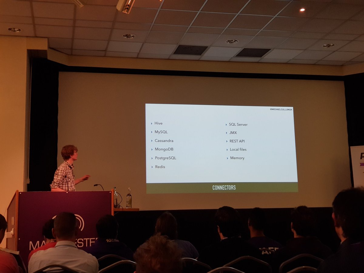 hisamuran's tweet image. Track 2 Hadoop, using #sqlengine #Presto to talk to #hive and more  #PHPNW17 #hadoop #databases @upbeatprod @teamhydrant #MichaelCullum 😎
