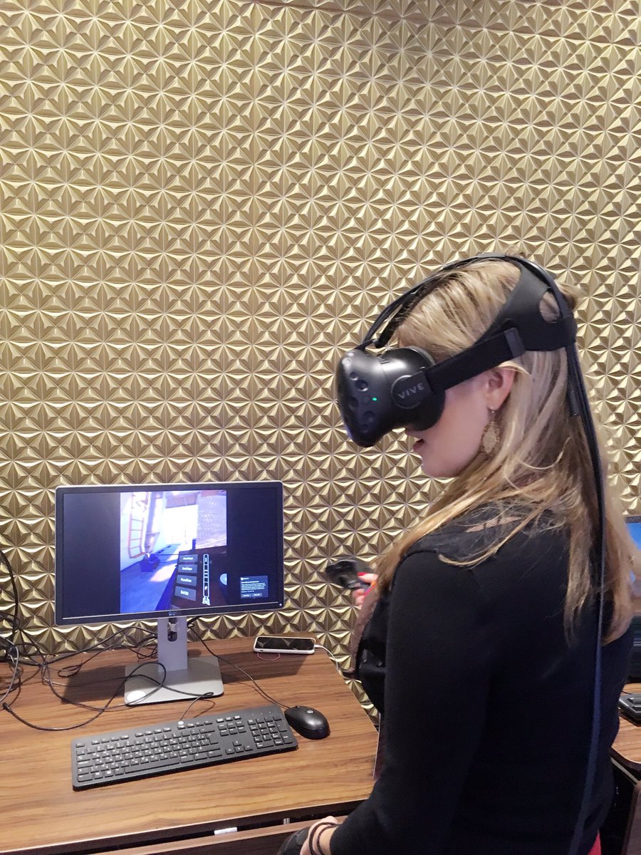 CaitlinKrause_'s tweet photo. Playing around on the rig and w Kinect at #fdconf2017 with #epam #epamby #epamgarage @EPAMSYSTEMS @fdconf #vr #ar #mindwise https://t.co/YKkCPEiIur
