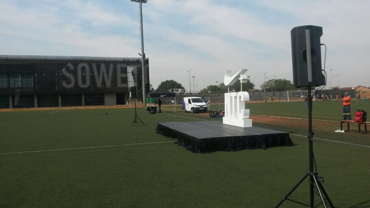 Kelemolefe's tweet photo. It's happening in Soweto with Nike #staginghire #soundhire#avhire#lightinghire#broadcastinghire#puredealgroup @PuredealGroup busy weekend https://t.co/hUrJ2lw6Dj