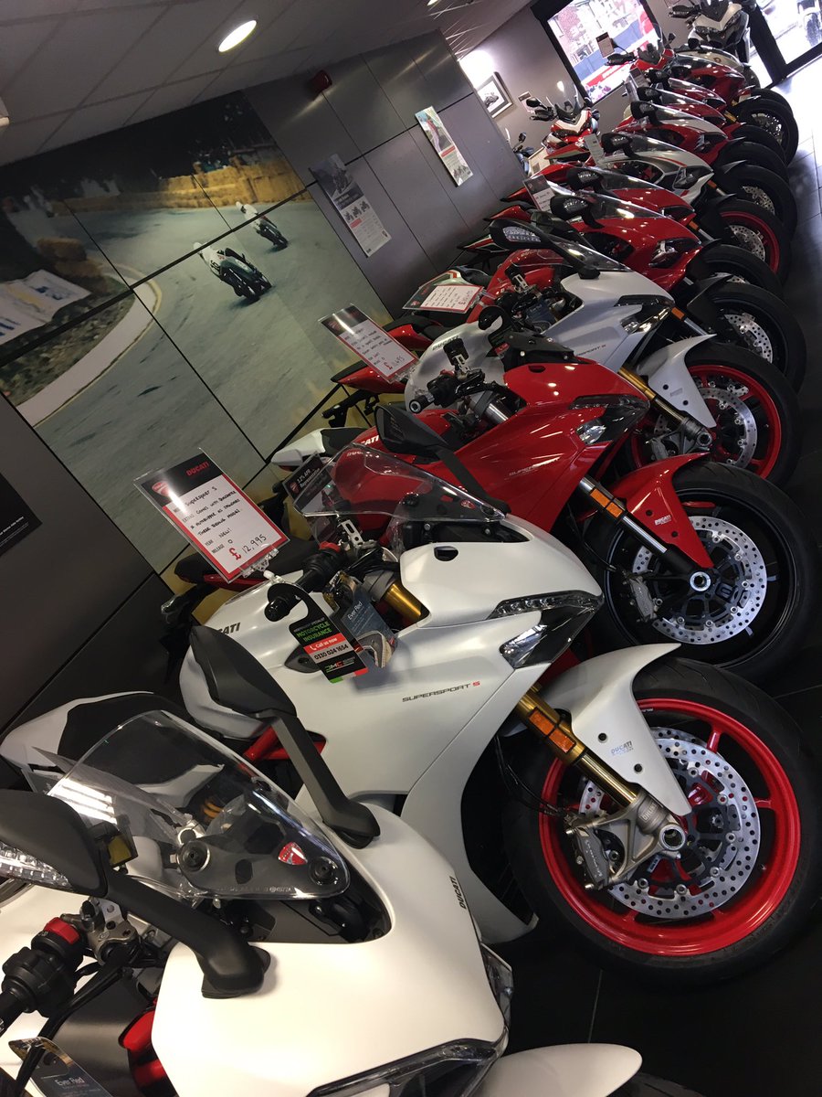 MissR254's tweet photo. Eye candy #ducati #ducatimanchester https://t.co/eSyGMshXW8