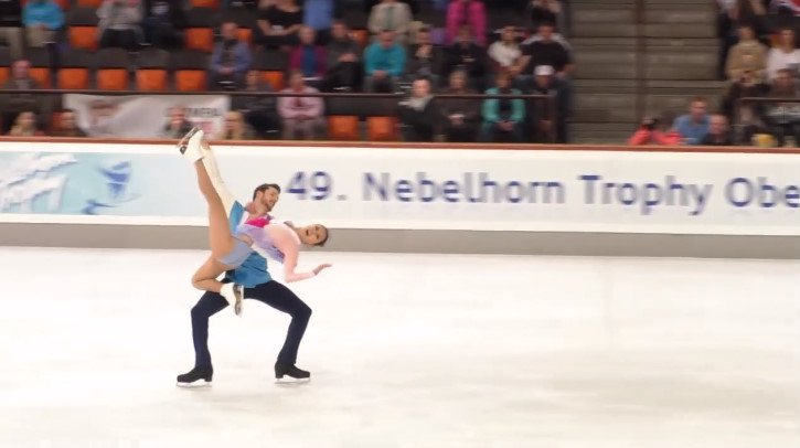 Challenger (5) - Nebelhorn Trophy 2017.  27 - 30 Sep 2017 Oberstdorf Germany  - Страница 19 DK9fyVhUMAAWGEQ