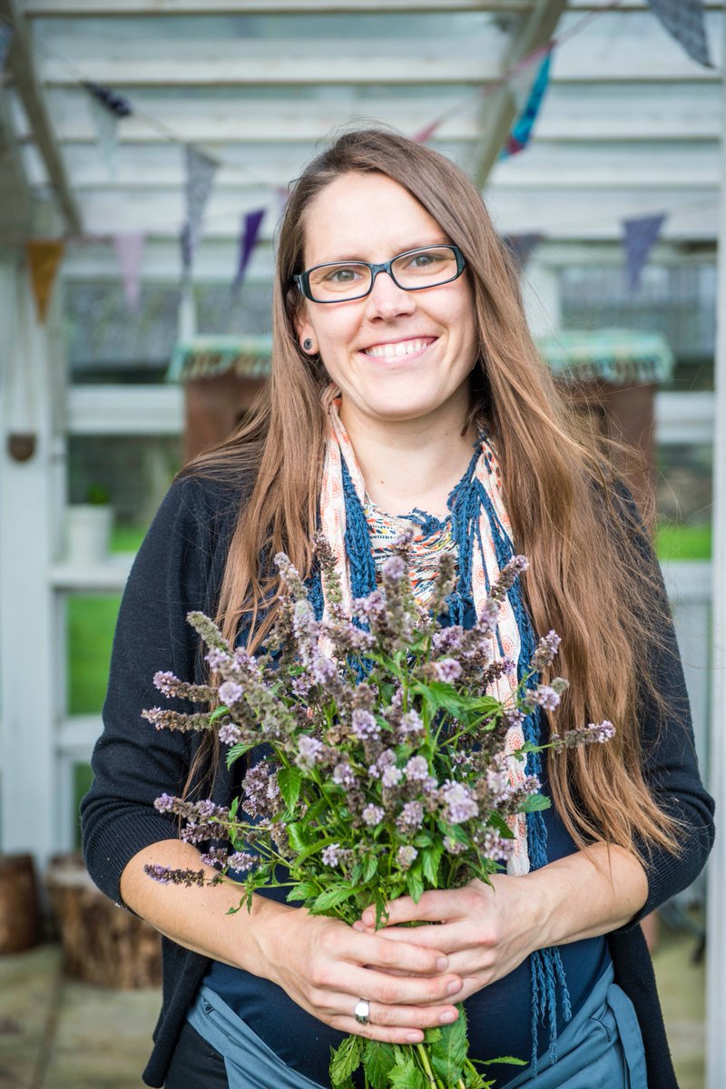 "Cilvēks, kurš dara to, kas viņam patīk, ir laimīgs un starojošs." Arta Berezovska Jaupils novadā #TUESILV #LV100 tuesi.lv/laimigs-un-sta…