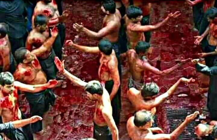 sid_dzii's tweet photo. من گھڑت نہیں ھے قصہ#حسین کا۔
سڑکوں پر مت دکھاؤ #تماشا #حسین کا۔۔
قران کھ تا ھے #ذندا ھیں سب #شھید۔
تو کیوں نکالتے ھو ھر سال جنازا #حسین کا۔۔ https://t.co/sfd0J7ZMDR