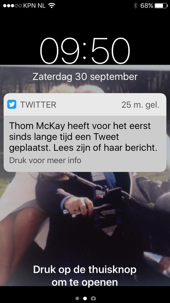 Tsiwja's tweet photo. @NuthinButThom @Twitter reminded me this morning that you - since long - placed a tweet๐#mademethinkofyou https://t.co/muuMwP38uU