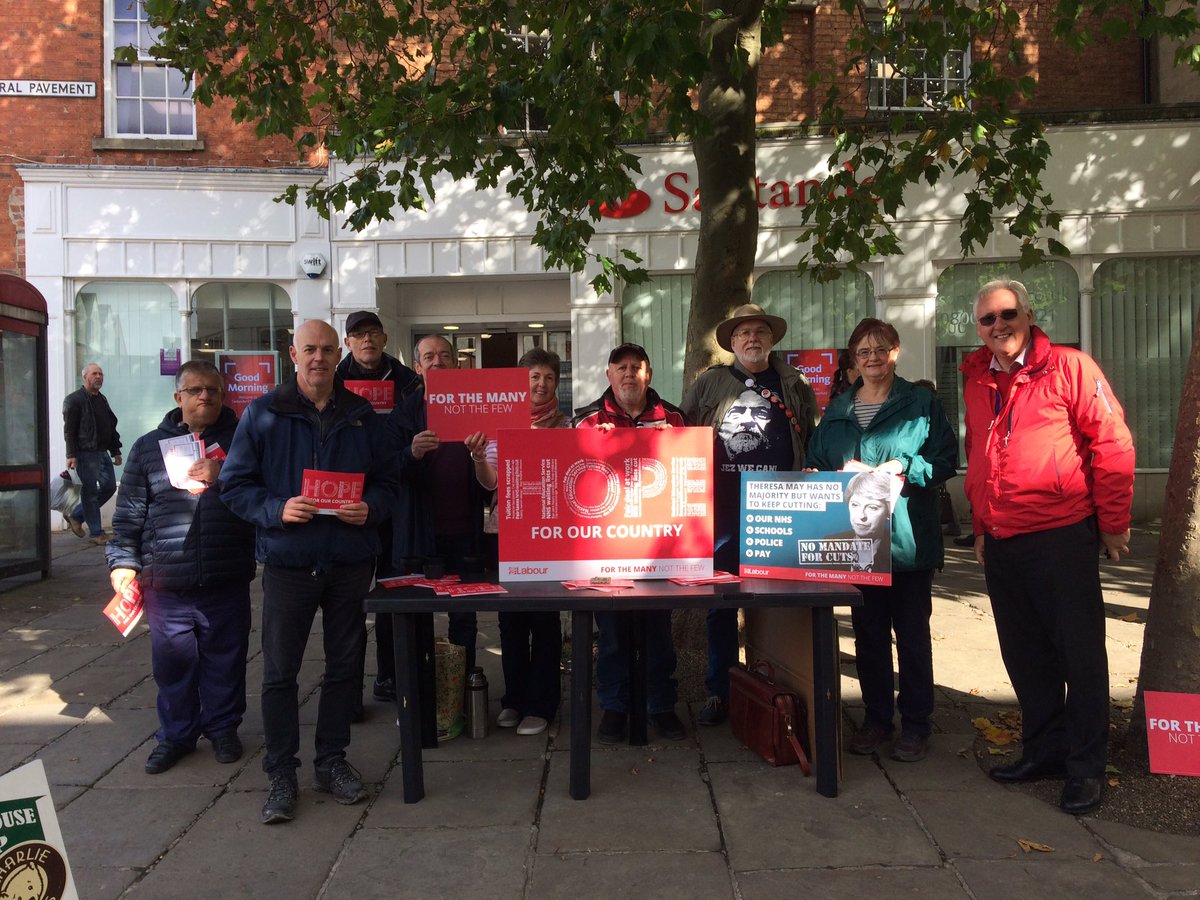 LabourChestrfld's tweet image. Chesterfield Labour supporters spreading the message