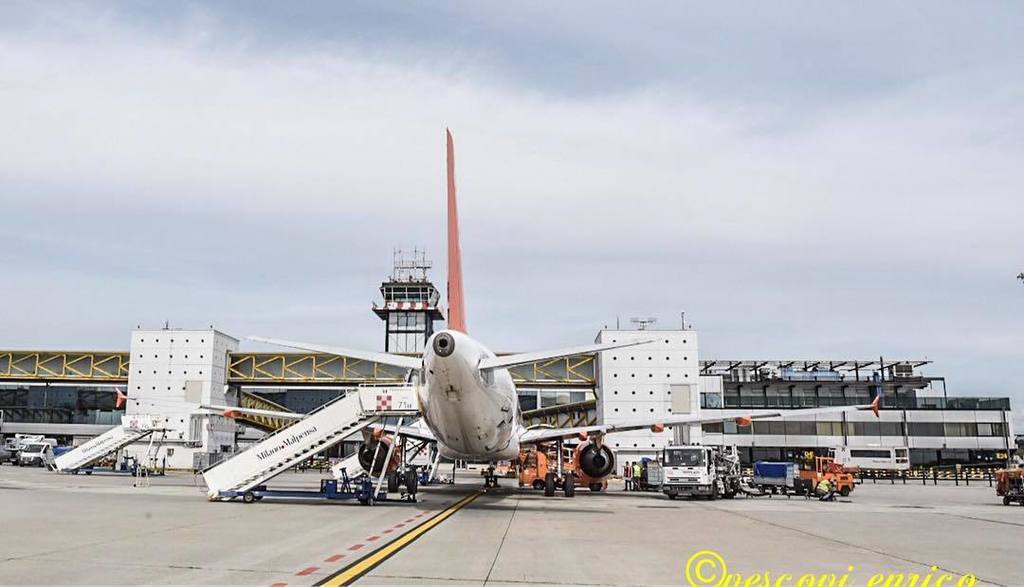enricovescovi3's tweet photo. Buon giorno #malpensaairport #mxp#mxphotographer #mostra#mostrafotografica #foto#nikon#nikond750#vescovienrico#emi… https://t.co/KVJjwuTad1 https://t.co/vLaLk3qf6m