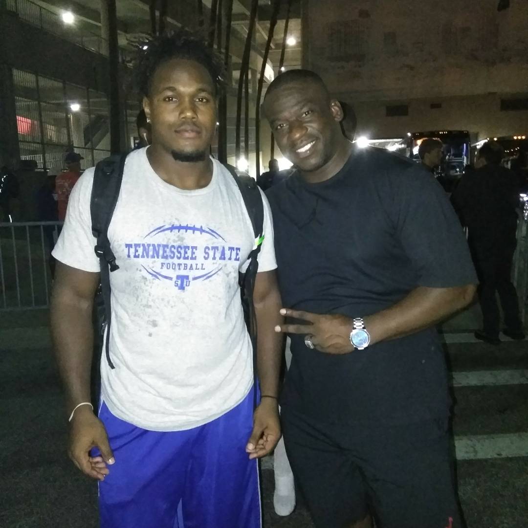 Excelspeed12's tweet image. Coach Lo Wood &amp;amp; Tennesse State U #19 Justin North .#WeBeatFAMU #CoachLo4Life #ExcelSpeedTraining @TSU_Tigers @JeffParker