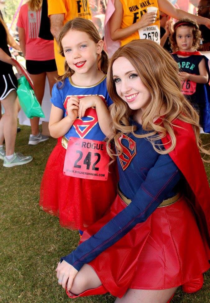GingerMika's tweet photo. This picture makes my heart happy! β€οΈβ€οΈβ€οΈ
#casa #superherorun #superheroes #supergirls #supergirl #cw #thecw #cwaustin #cosplay #girlpower https://t.co/f9nyskT3al
