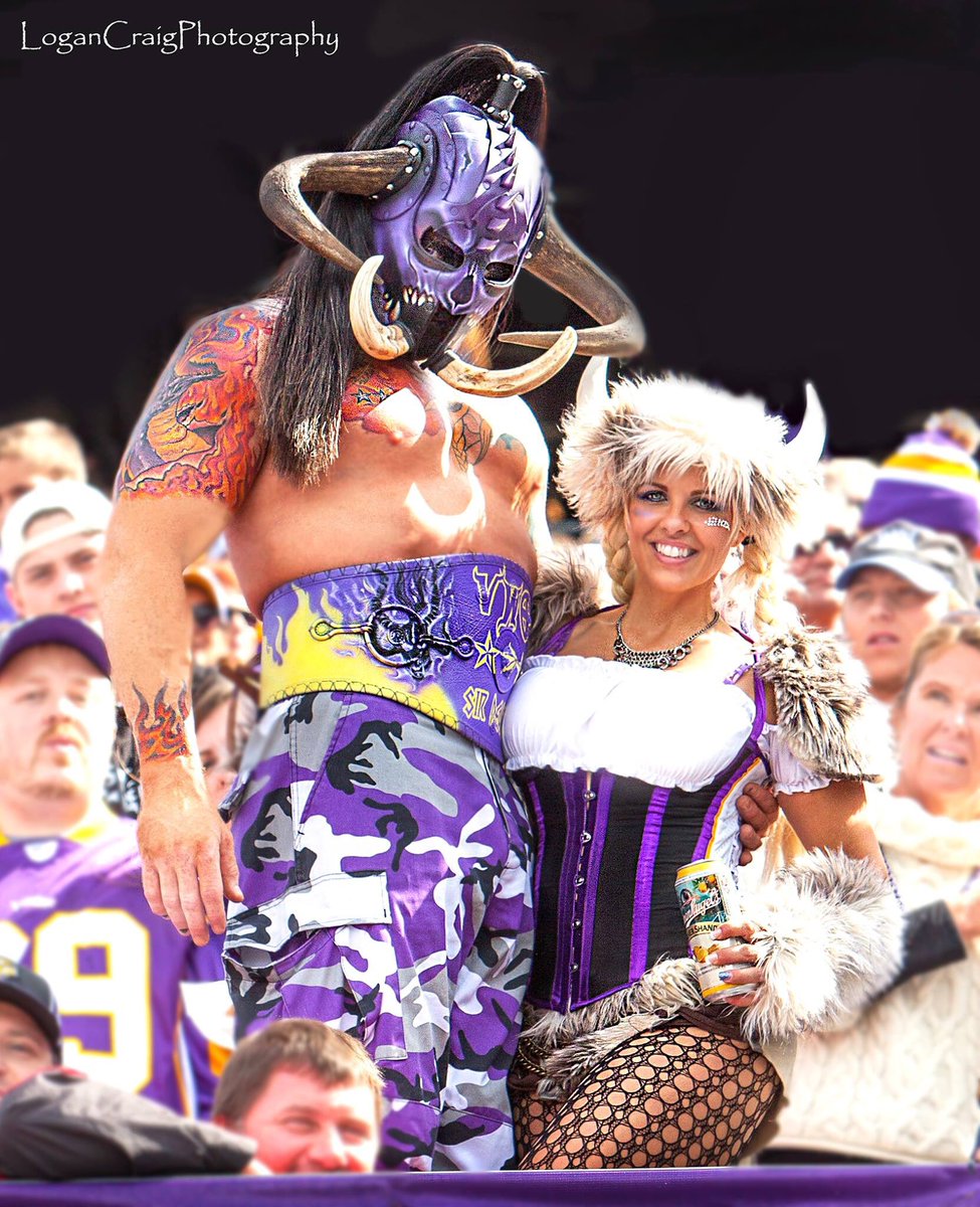 MN_VALCAREY's tweet photo. @usbank #VikingsBiggestFan #USBankSweepstakes #usbankstadium https://t.co/502HiHNQD6