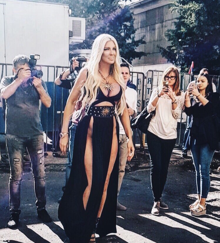 JELENA KARLEUSA ARMY on Twitter: "Arriving today on set ...