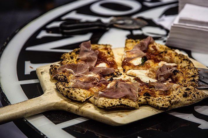 PDCATERING1's tweet photo. 10% off all pizza serving bats using code love pizza
https://t.co/IMZ3ehAmYk ve https://t.co/NNHo1gtT2i